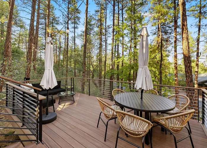 Luxe Treehouse /stunning Woodside 4/3 *