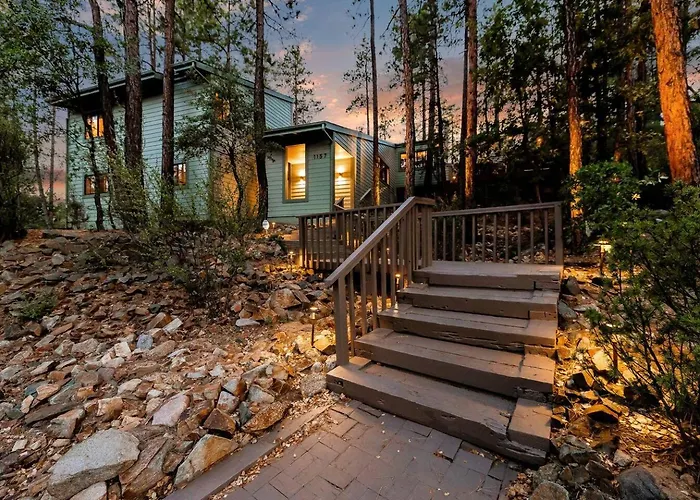 Luxe Treehouse /stunning Woodside 4/3 Dom wakacyjny Prescott